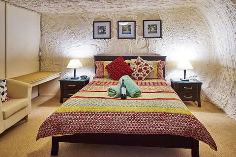 Underground Bed And Breakfast - Darwin Holiday 3
