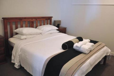 Astra Collins St. Docklands - Darwin Holiday 7