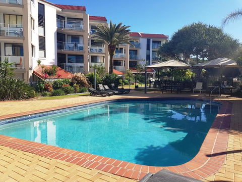 Casablanca Beachfront Holiday Apartments - Darwin Holiday 2