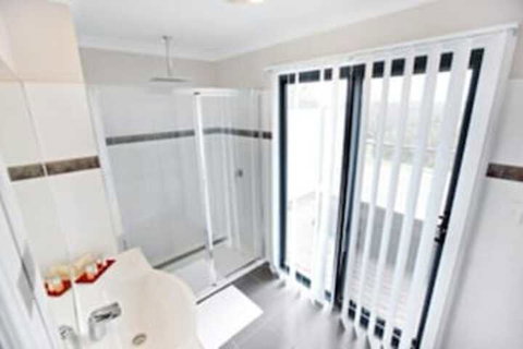 Scarlet Woods Chalets - Darwin Holiday 6