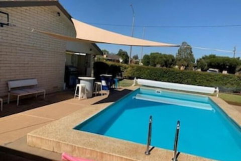 Vineland Motel - Darwin Holiday 6