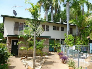 Palm Court Budget Motel Hostel/Backpackers - Darwin Holiday 6