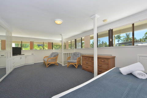 Driftwood Mantaray - Darwin Holiday 6