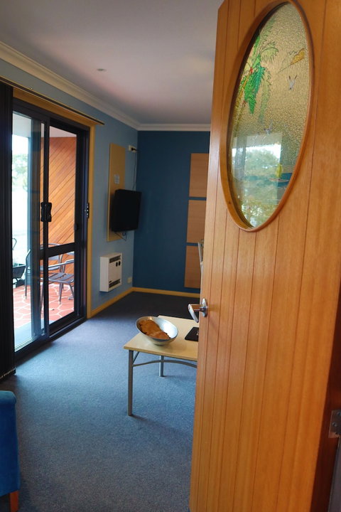 Strahan Bungalows - Darwin Holiday 2