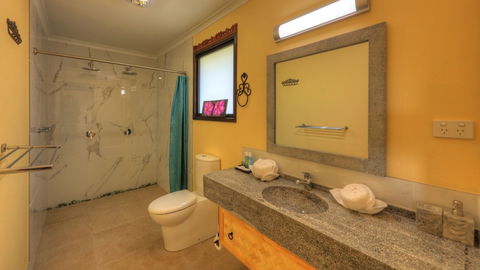 Maleny Tropical Retreat Balinese B&b - Darwin Holiday 1