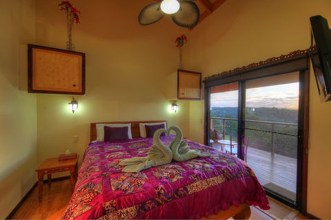 Maleny Tropical Retreat Balinese B&b - Darwin Holiday 4