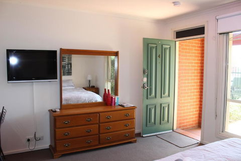 Box Hill Studio Apartment 2 - Darwin Holiday 1