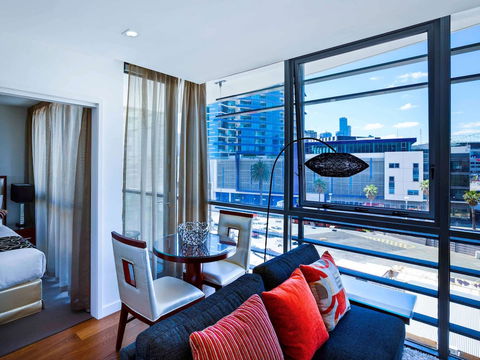 The Sebel Residences Melbourne Docklands Serviced Apartments - Darwin Holiday 2