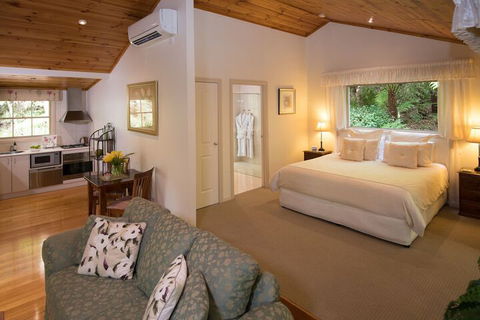 Myers Creek Cascades Luxury Cottages - Darwin Holiday 7