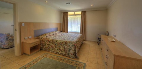 Cooma Motor Lodge Motel - Darwin Holiday 0