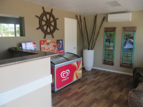 Tropical Beach Caravan Park - Darwin Holiday 3