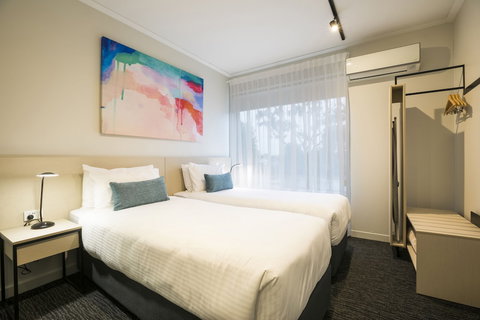 Nightcap At Playford Tavern - Darwin Holiday 1