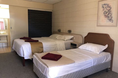 Inland Oasis Motel - Darwin Holiday 3