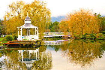 Lakeside Cottage - Darwin Holiday 5