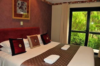 Waterfall Cottages - Darwin Holiday 1