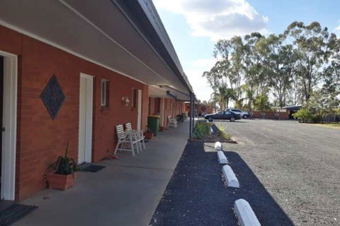Castlereagh Motor Inn - Darwin Holiday 1