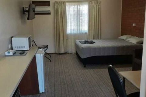 Castlereagh Motor Inn - Darwin Holiday 7