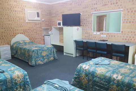 Tiaro Motor Inn - Darwin Holiday 2