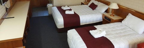 Tabourie Lake Motel - Darwin Holiday 2
