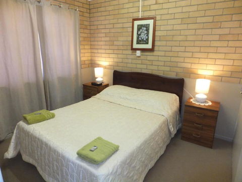 Sunrise Units - Darwin Holiday 2