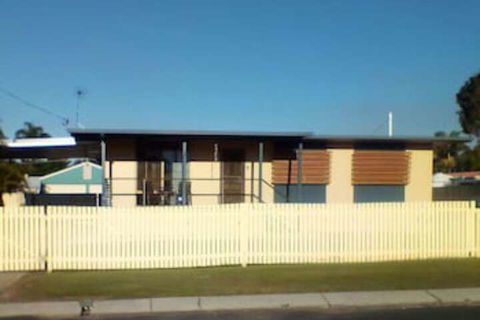 Boneanza - Darwin Holiday 0