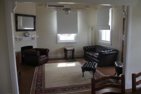 Mentor Chambers Apartment Bed & Breakfast - Darwin Holiday 1