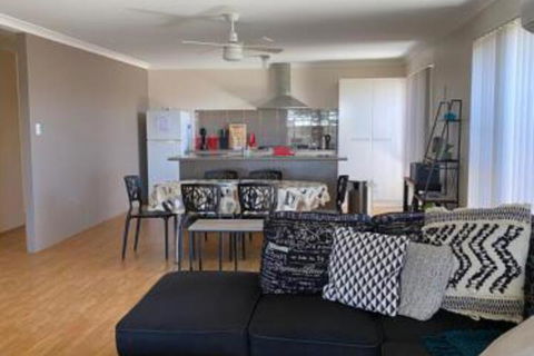 Portree On Sea Kalbarri - Darwin Holiday 0