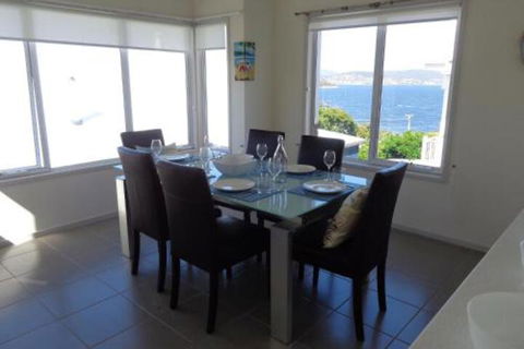 Chapman Street Townhouse Bellerive HobartTasmania - Darwin Holiday 0