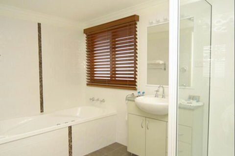 Kiama Harbour Cabins - Darwin Holiday 0