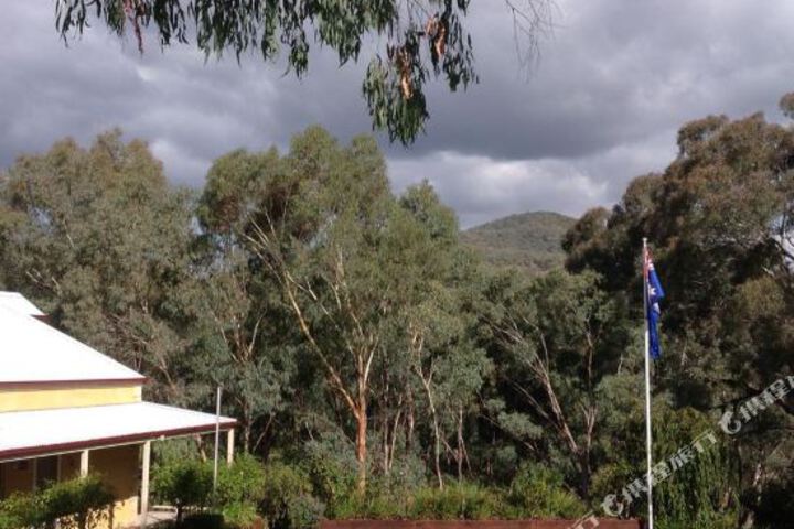Sofala NSW Darwin Holiday