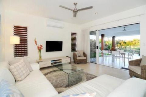 4 Cascade House Luxury Holiday Home - Darwin Holiday 7