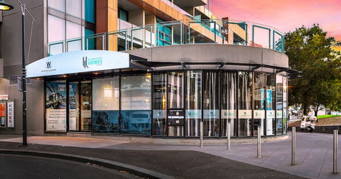 Waterfront Melbourne Apartments - Darwin Holiday 1