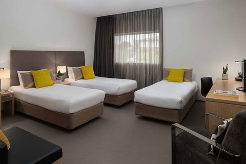 Atura Dandenong - Darwin Holiday 1