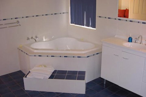 Tropical Coast Retreat - Darwin Holiday 5