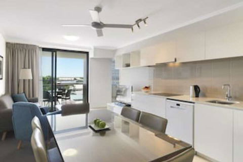 Oaks Mackay Carlyle Suites - Darwin Holiday 0