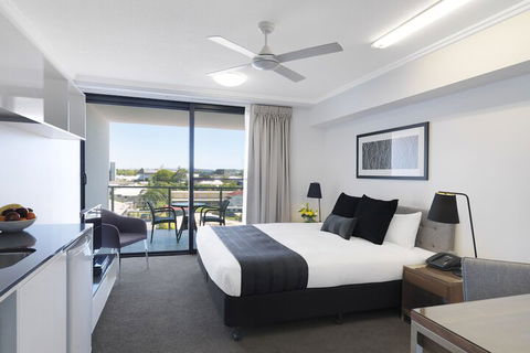 Oaks Mackay Carlyle Suites - Darwin Holiday 5