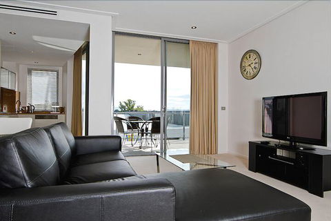 Accommodate Canberra - Glebe Park - Darwin Holiday 4