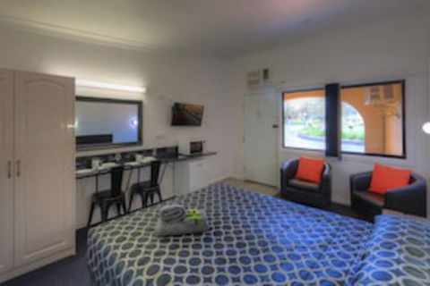 Twin Swans Motel - Darwin Holiday 0