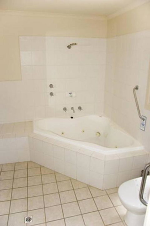 Cliff House Beachfront Villas - Darwin Holiday 4