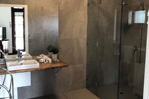 Fairway Manor Accommodation - Darwin Holiday 4