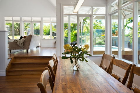 Sades - Darwin Holiday 3