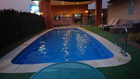 Adelong Motel - Darwin Holiday 2