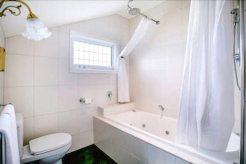 Mornington Bed And Breakfast - Darwin Holiday 4