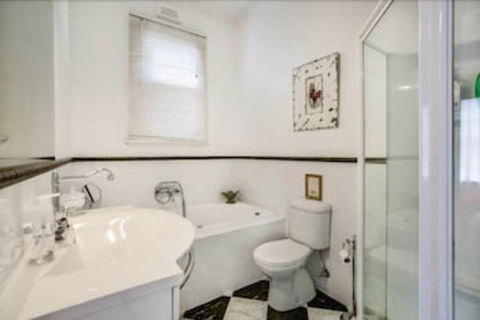 Mornington Bed And Breakfast - Darwin Holiday 6