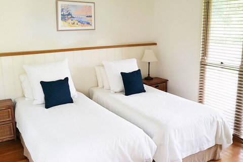 The Drawing Rooms Of Berry - Darwin Holiday 7