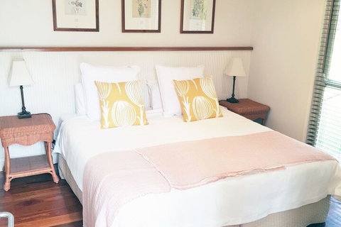 The Drawing Rooms Of Berry - Darwin Holiday 3