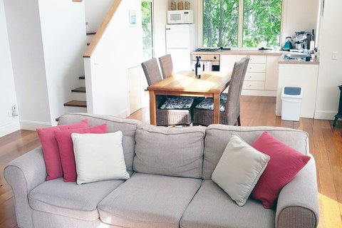 The Drawing Rooms Of Berry - Darwin Holiday 2