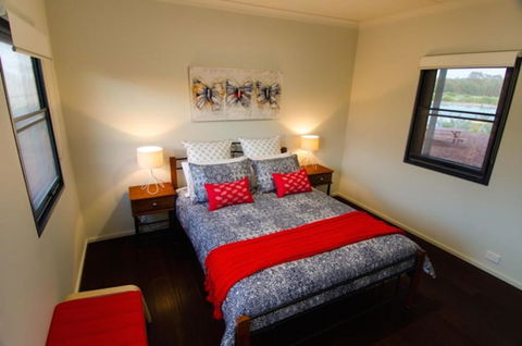 Kooyar Mia - Darwin Holiday 6