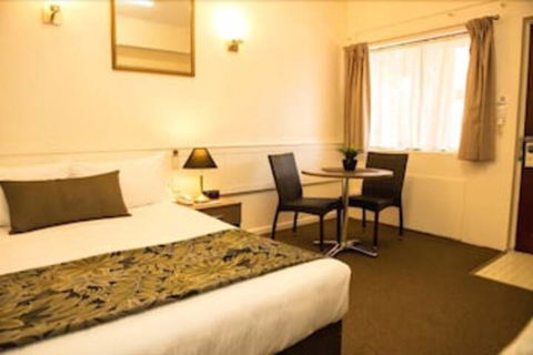 Garden City Motor Inn Mt Gravatt - Darwin Holiday 2