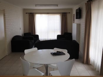 Jacaranda Motel & Holiday Units - Darwin Holiday 5